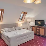 Jaegerhaus Konukevi