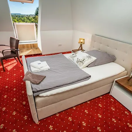 Jaegerhaus *