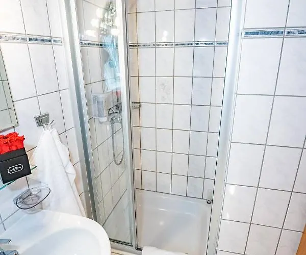 Jaegerhaus ゲストハウス *